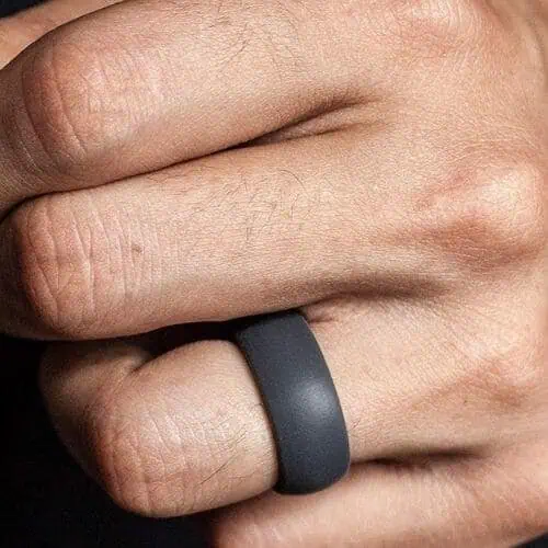 Man wearing silicone ring